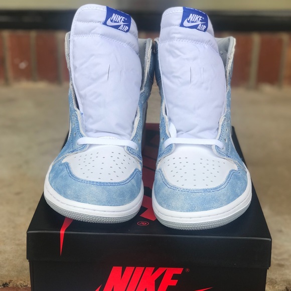 Air Jordan Retro 1 High OG Hyper Royal sz 10.5& 11 - Picture 7 of 15